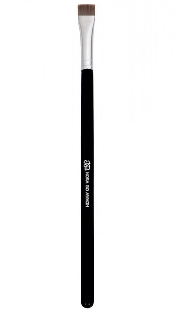 نورة بوعوض فرشاة لتموية الشدو وللكونسيلر NB FLAT DEFINER BRUSH E04