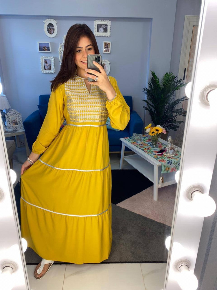 جلابية بنقش ذهبي اصفر