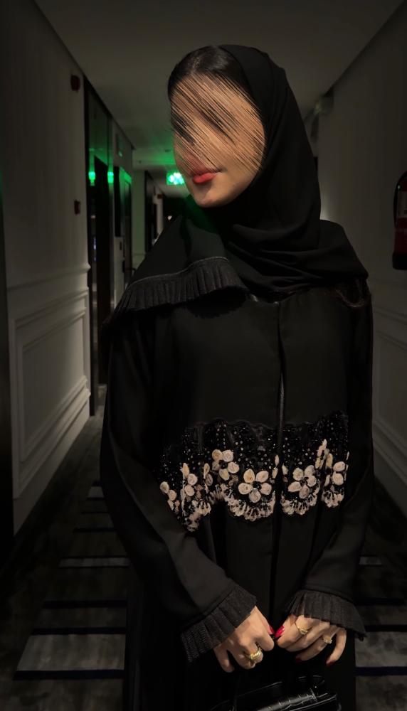 # حـسناء