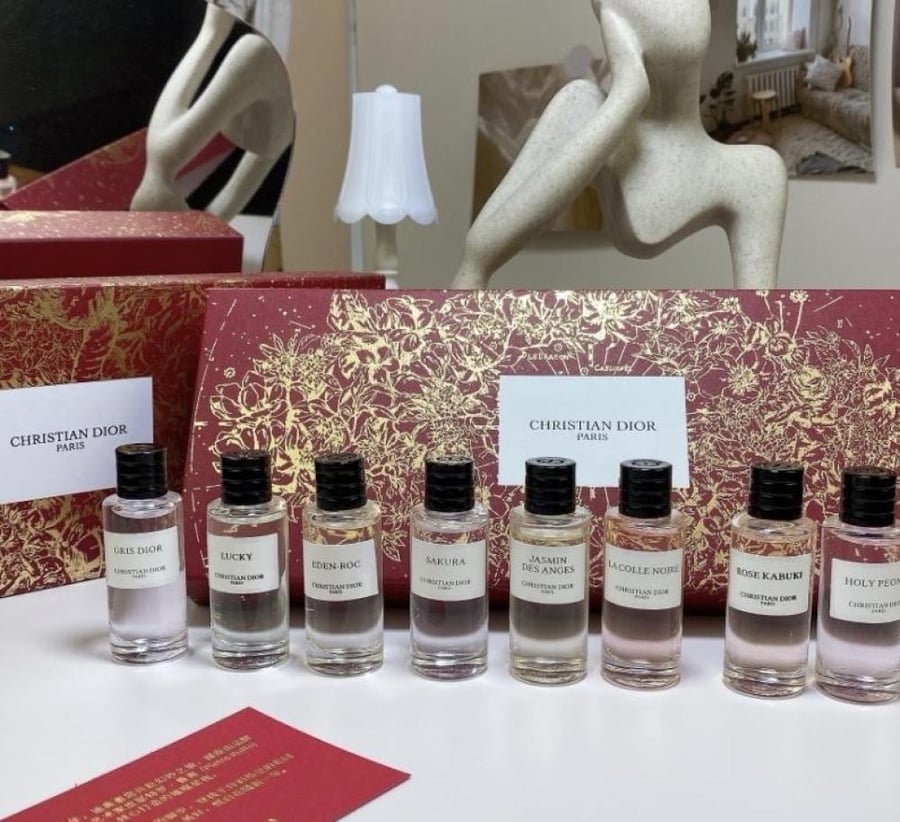 مجموعة كريستيان ديور 8 عطور ميني 7.5 مل