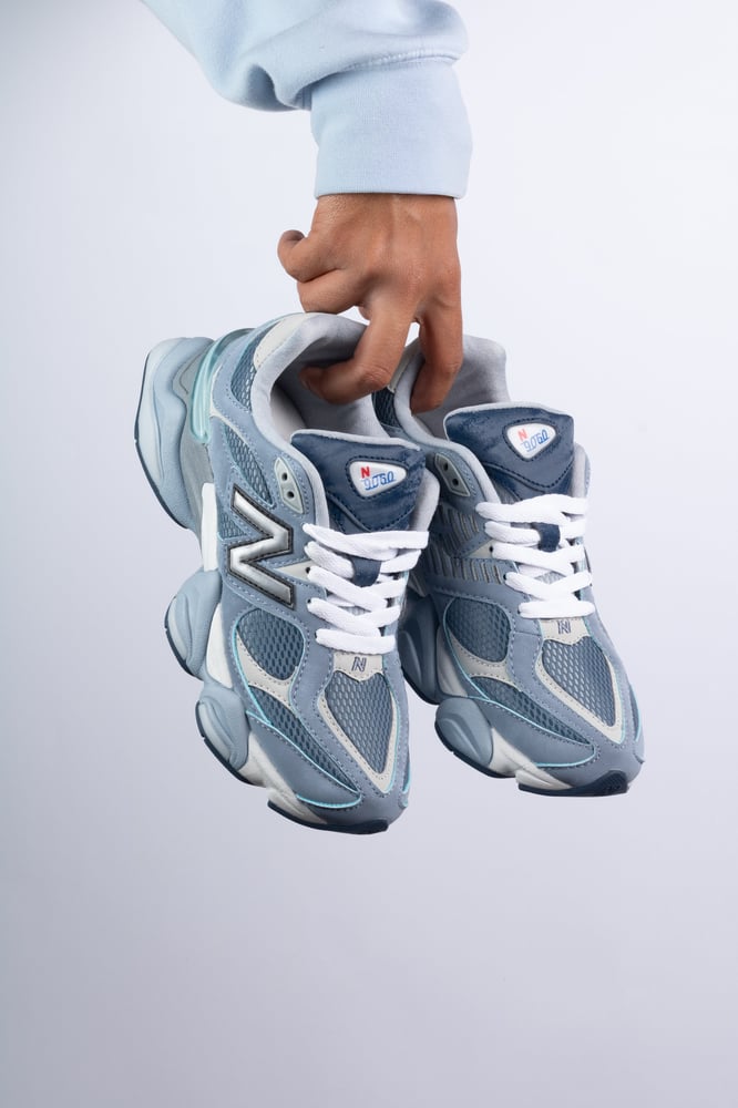 New Casual 9060 - light blue