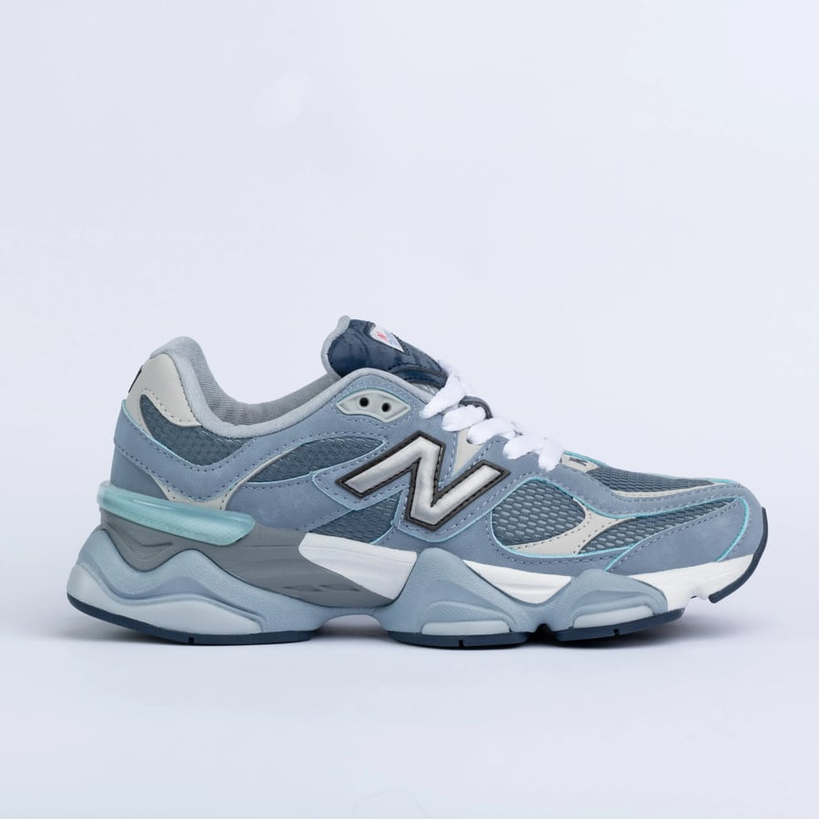 شوزات nb