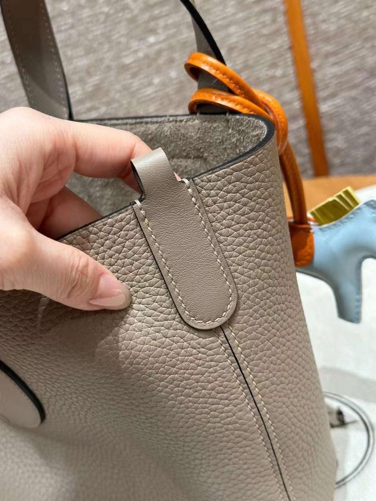 Hermès In The Loop 18 Gris tourtelle/ silver