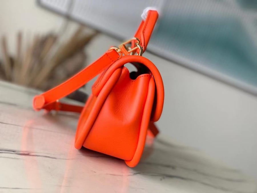 Hide and Seek Orange