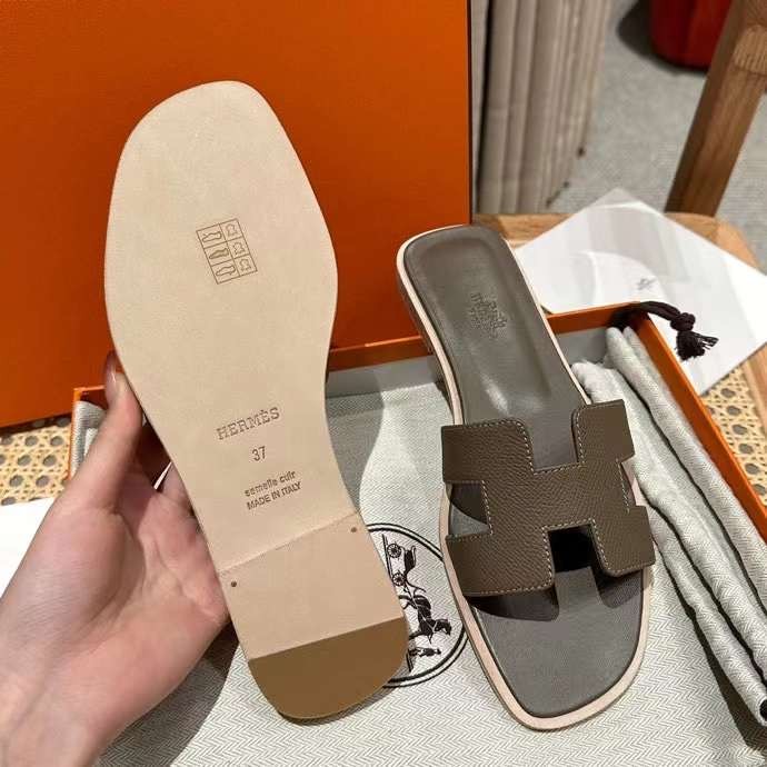 Oran Sandal