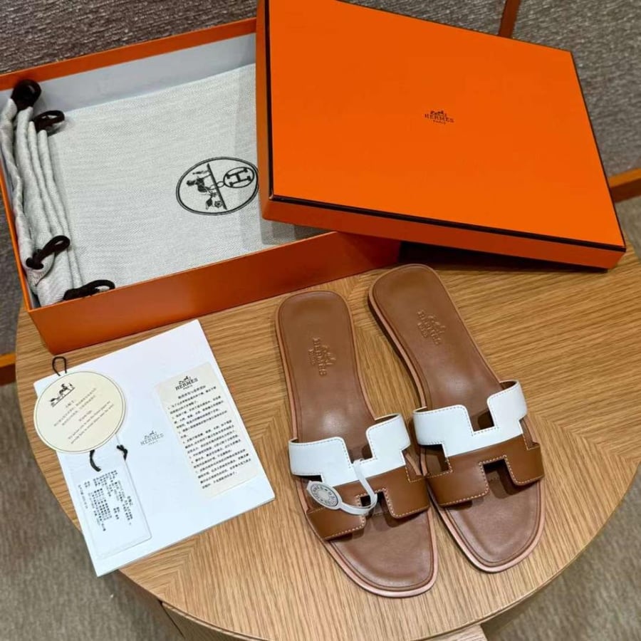 Hermès Oran Sandals Brown/ White Soft Leather