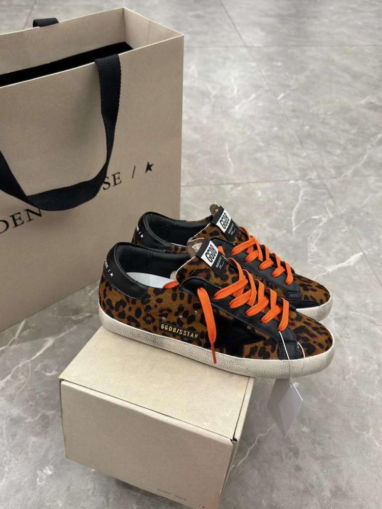 Golden Goose  /Tiger  With Black Star