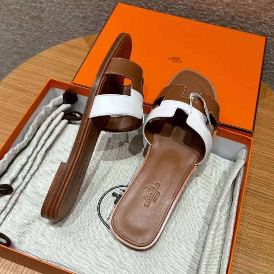 Hermès Oran Sandals Brown/ White Soft Leather