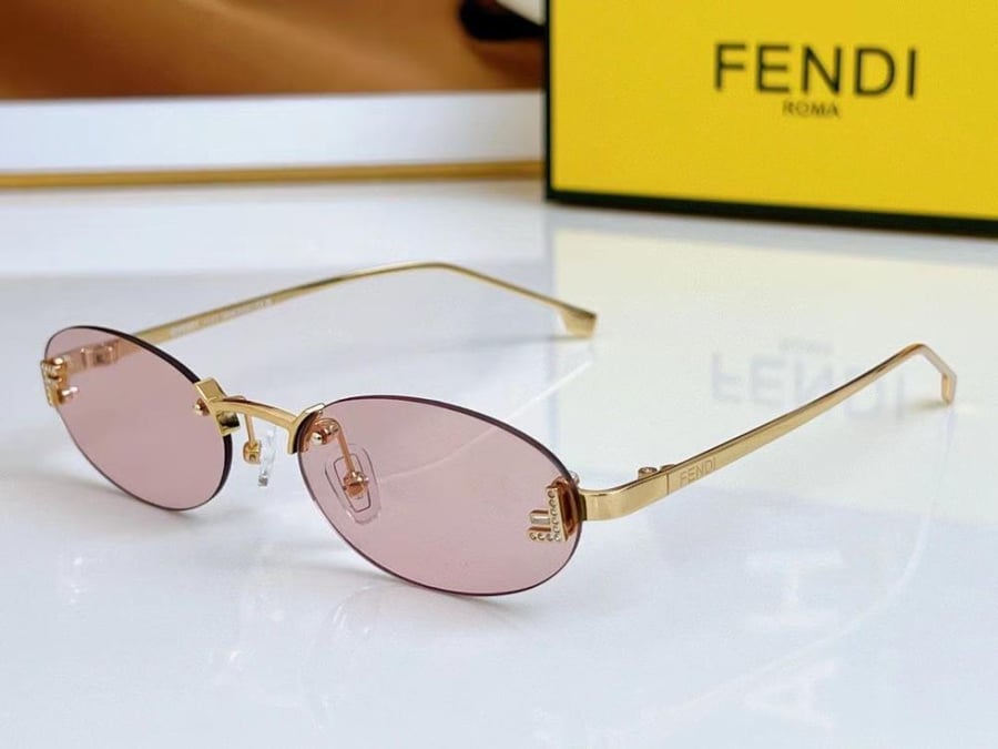 Fendi sunglasses Pink
