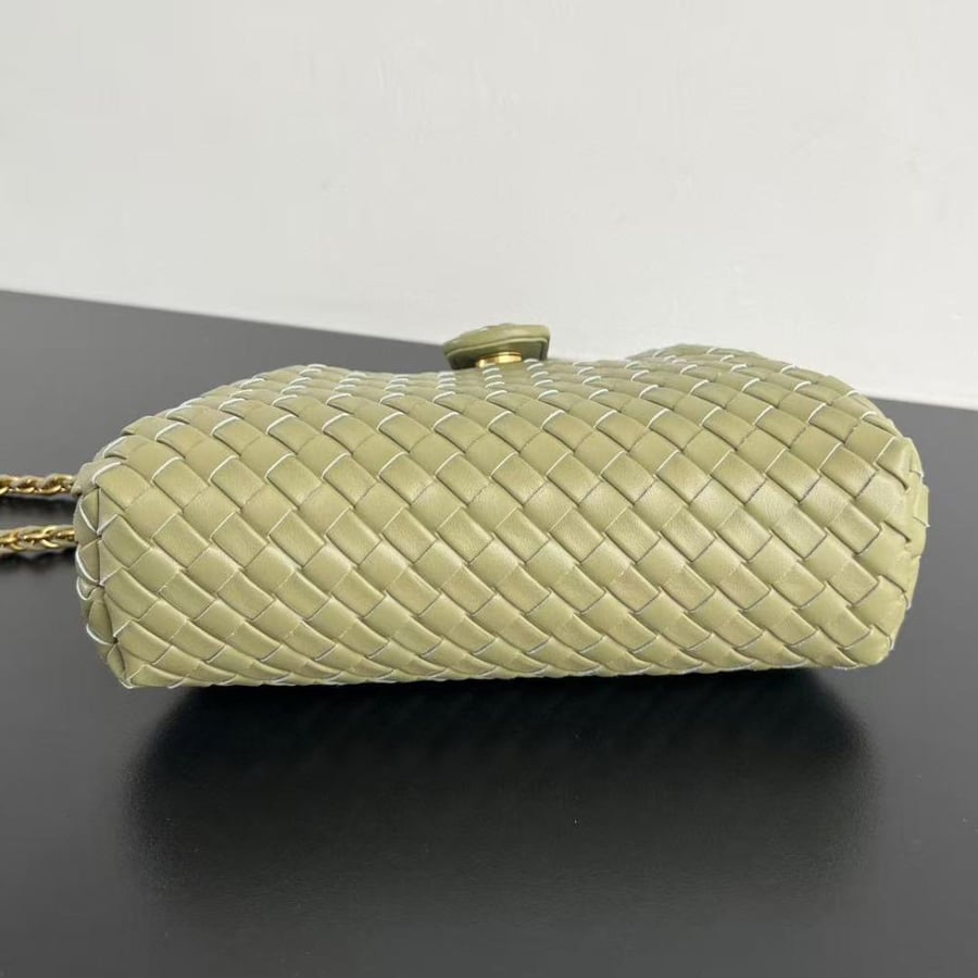 Teen Lauren Tan Women's Leather Clutch  light green
