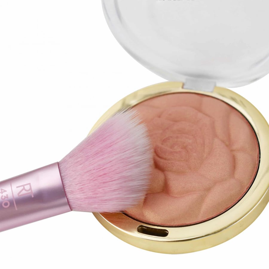 Real Techniques Light Layer Blush Brush - 01959