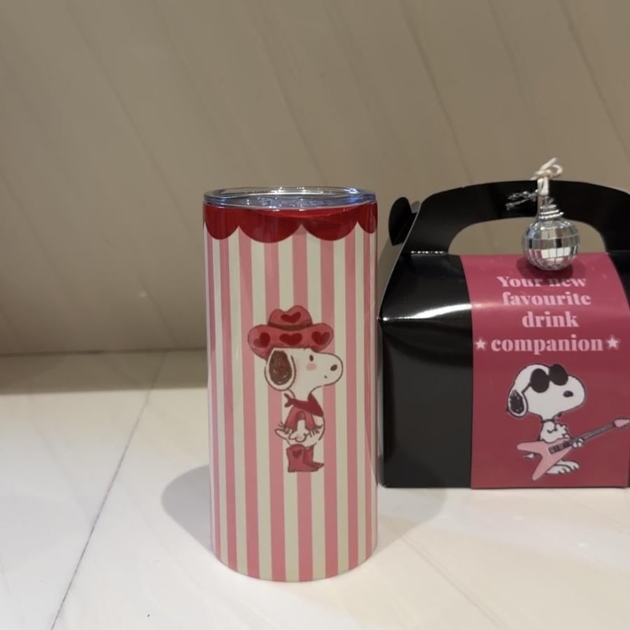 مق snoopy