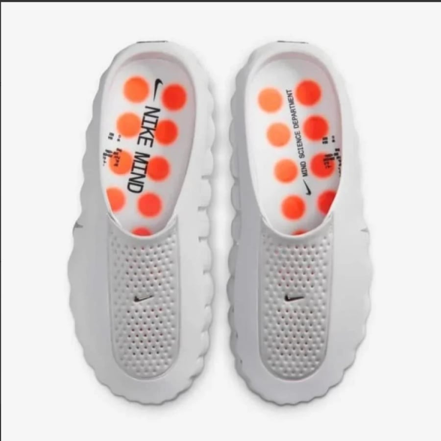 Nike Mind 001