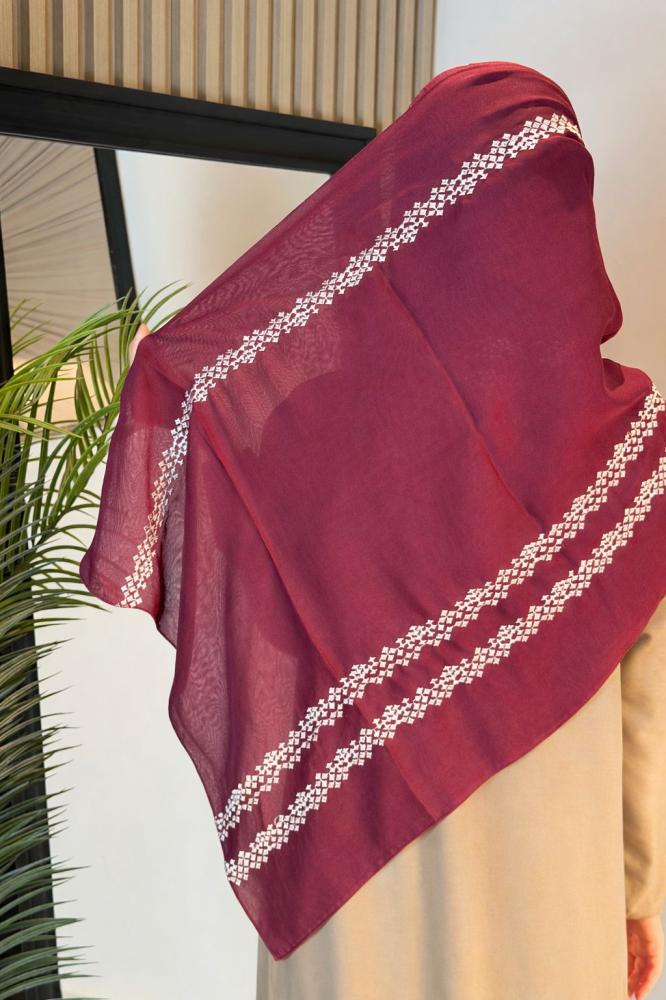 طرحة تطريز هندسي 1