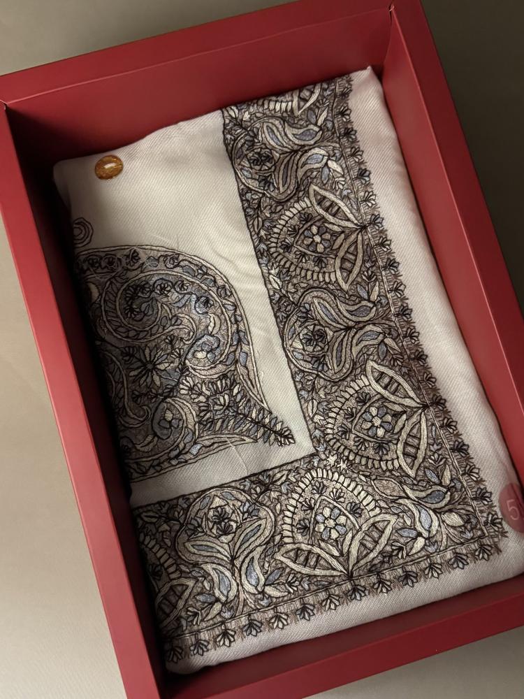 Cashmere shawl - 9