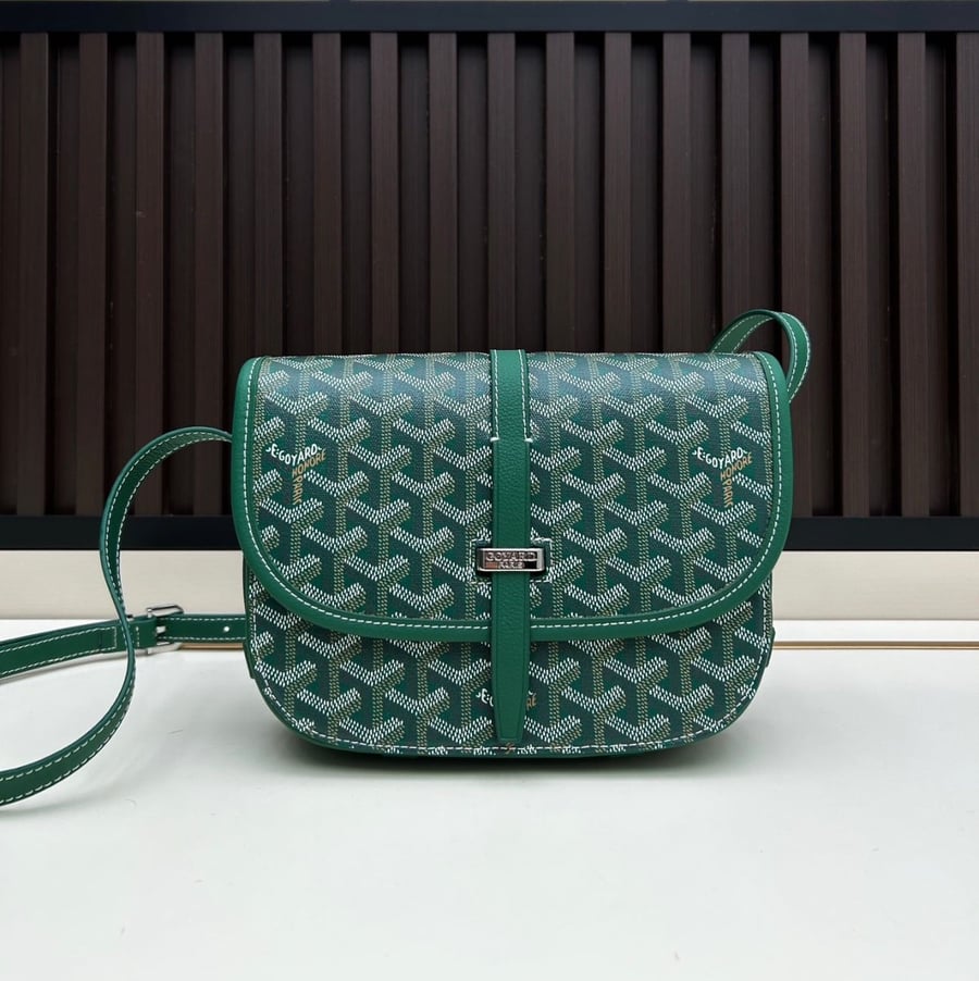 شنطة Goyard
