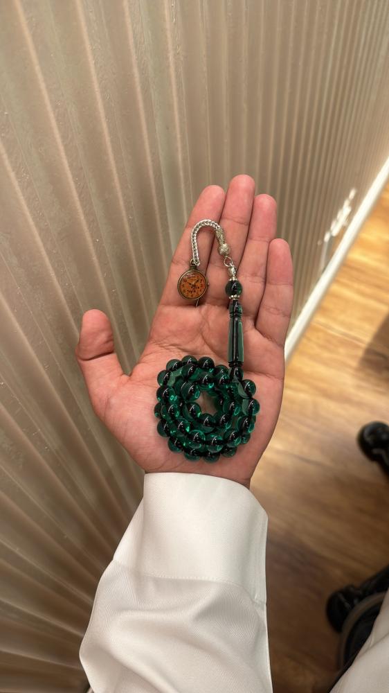سبحة بكلايت بلون العشبي الشفاف