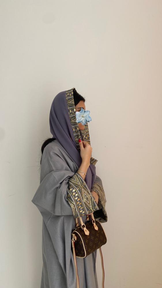 رمادي هندي