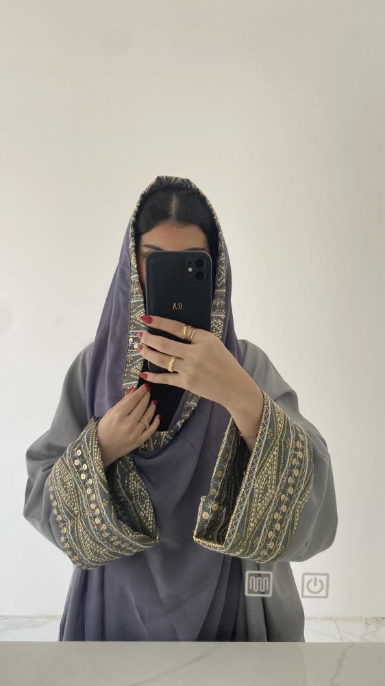 رمادي هندي
