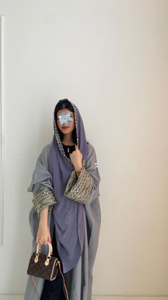 رمادي هندي