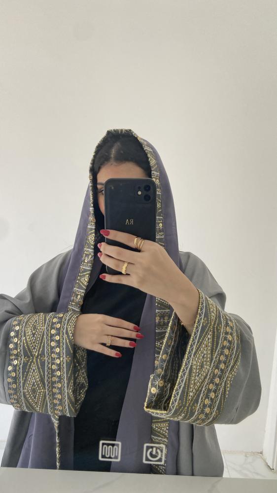 رمادي هندي