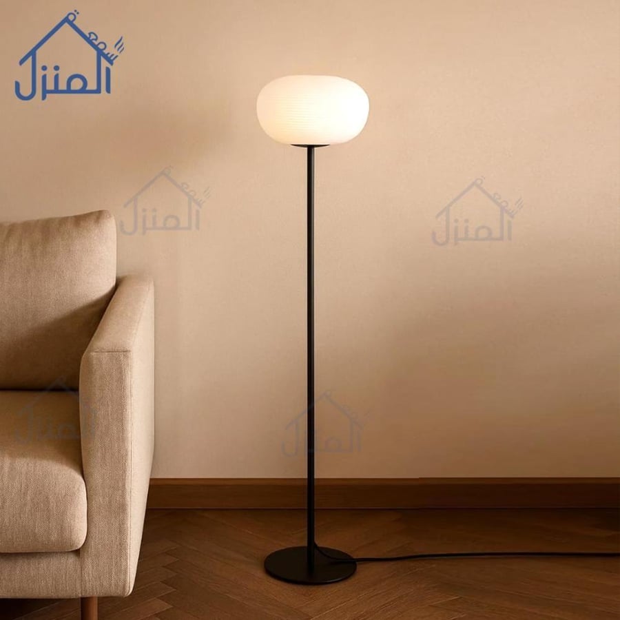 أباجورة استاند سوداء بإضاءة بيضاوية بيضاء وتصميم مودرن بسيط