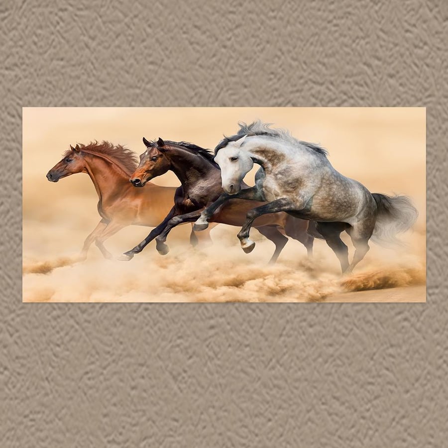 لوحة  عرضية خيل تصميم مودرن آرت