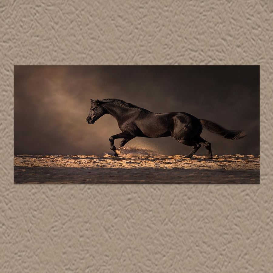 لوحة  عرضية خيل تصميم مودرن آرت