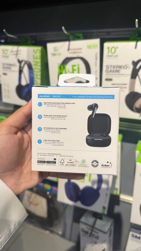 سماعة من anker soundcore R60i nc