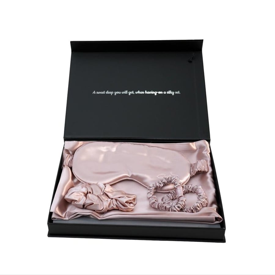 CadouNi Silk Set