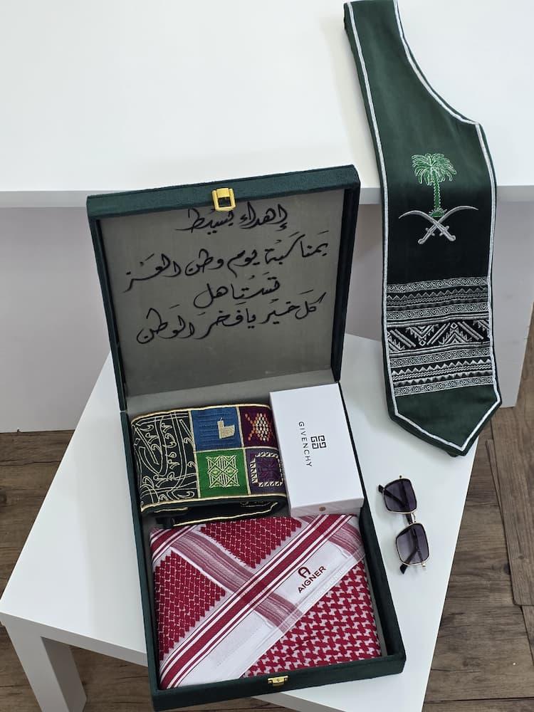 بوكس هدية سيفين ونخلة
