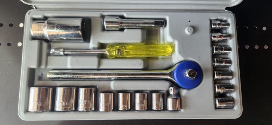 A set of pills with a 20-piece plug