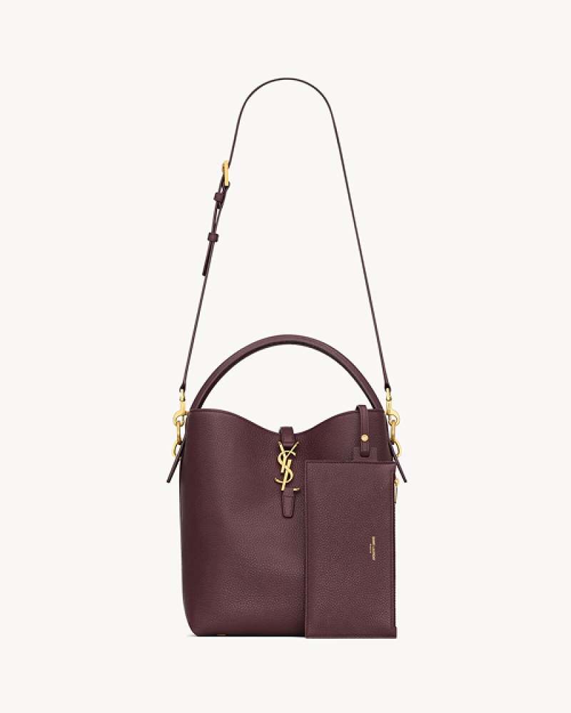 LE 37 supple in grained leather