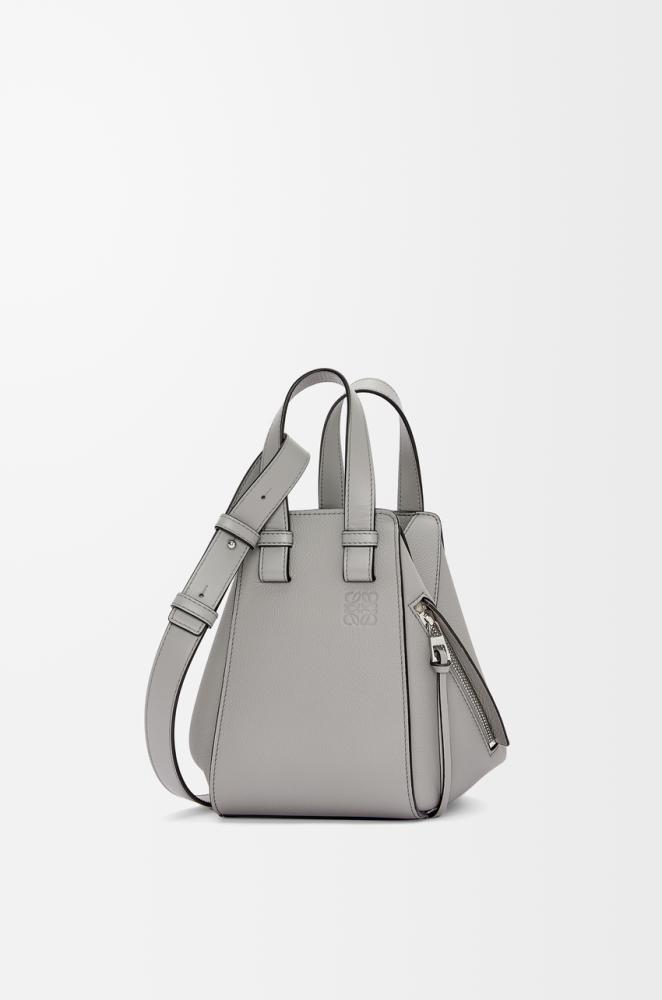 Compact Hammock bag in soft grained valfskin