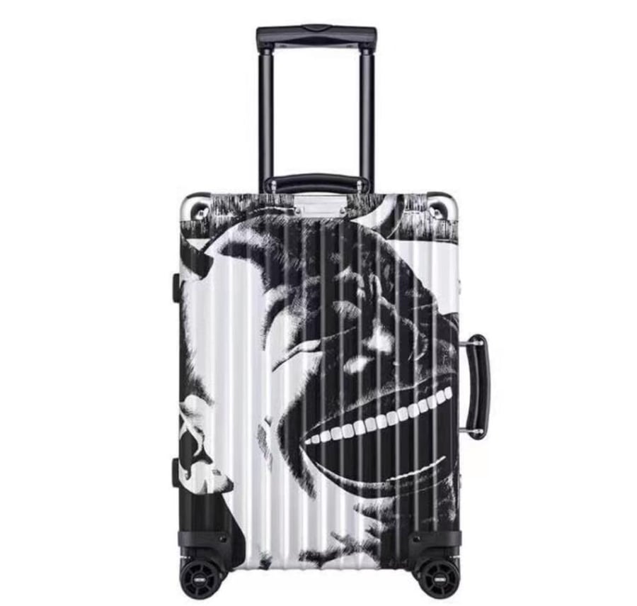 شنطة سفر ريموا Rimowa - 21” Classic Flight 33L 97190020 - Yue Minjun Limited Edition