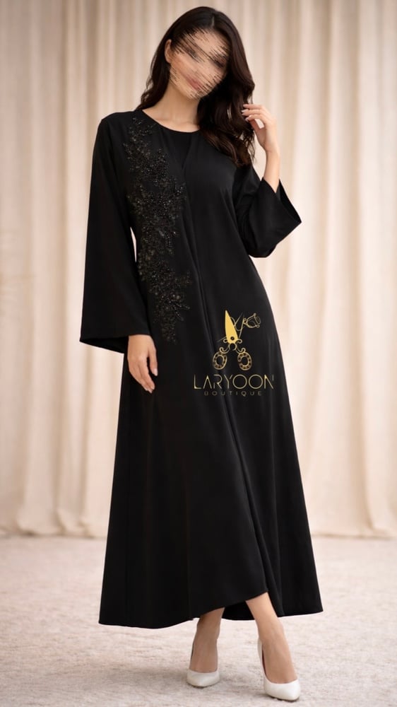 عباية الدلال الأسود