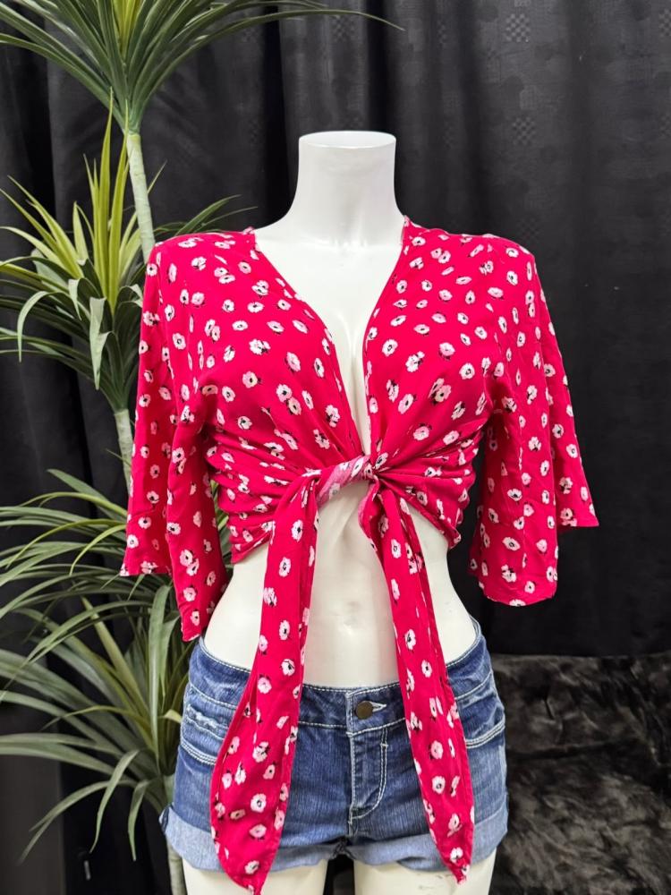 Ghanda Floral Front-Tie Crop Top size L