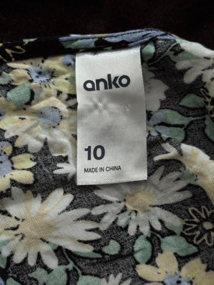 Anko Black Floral Print Button-Up Short Sleeve Crop Top - Size 10 (S/M)