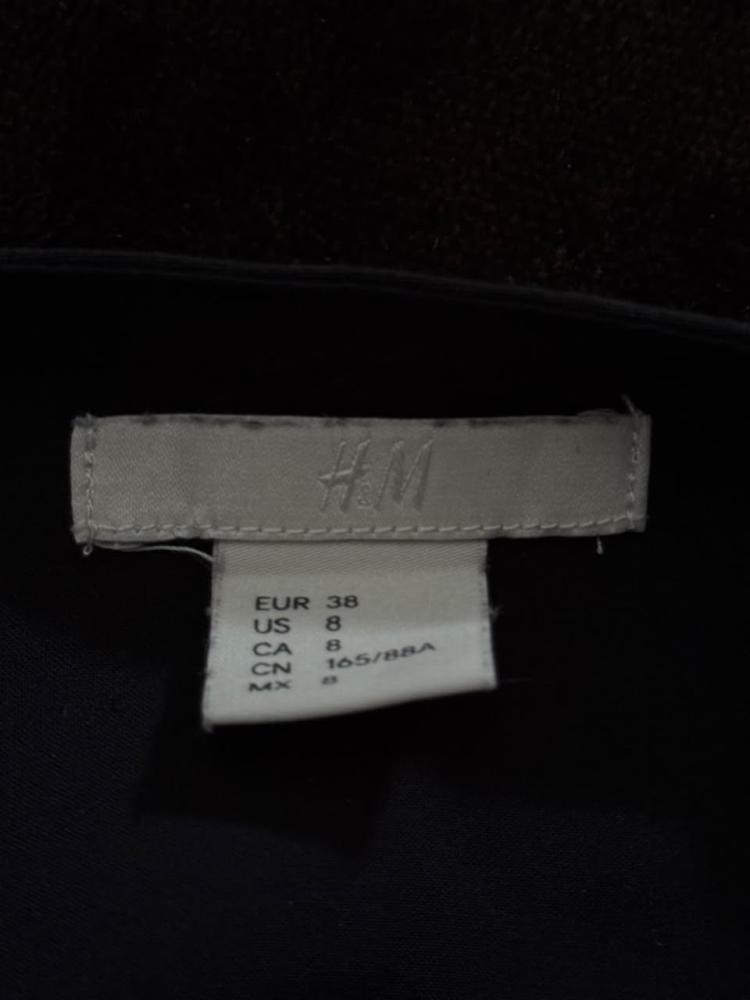 H&M Black Square Neck Wide Strap Tank Top - Size M (US 8)