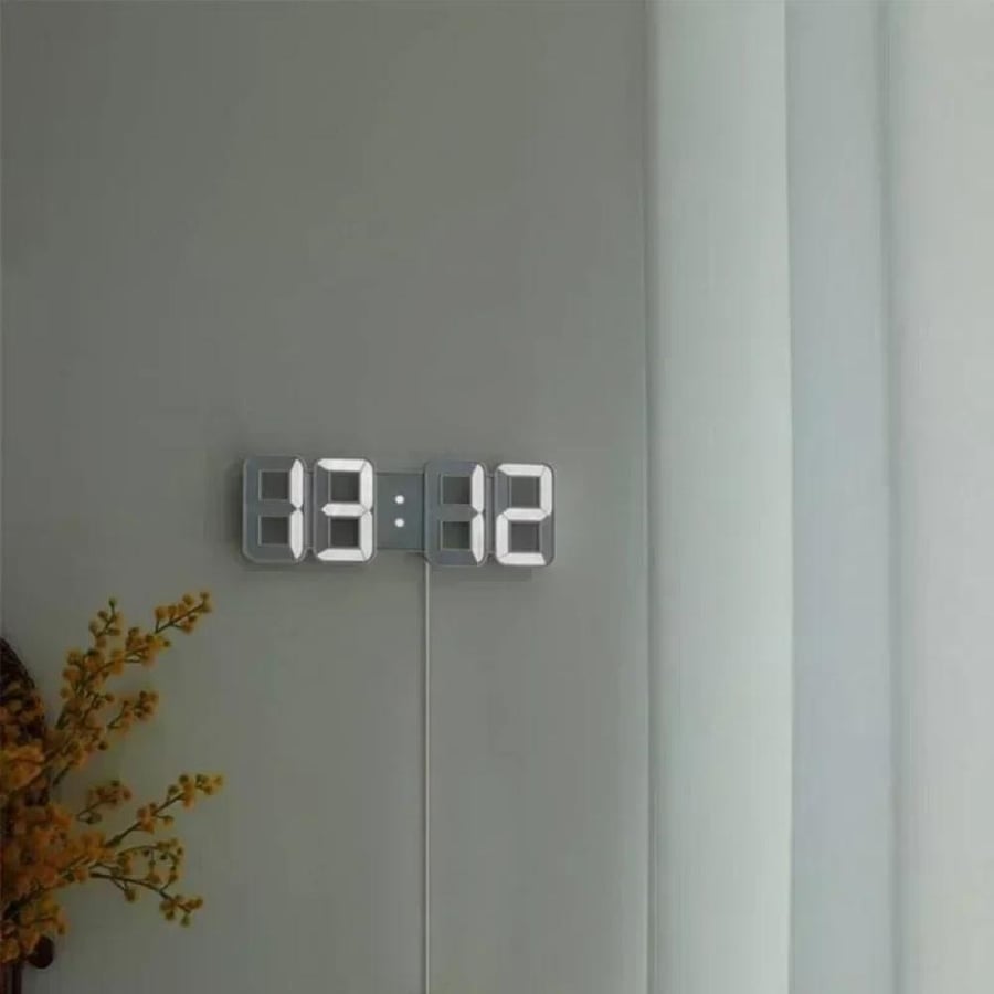 Three-dimensional LED digital clock
