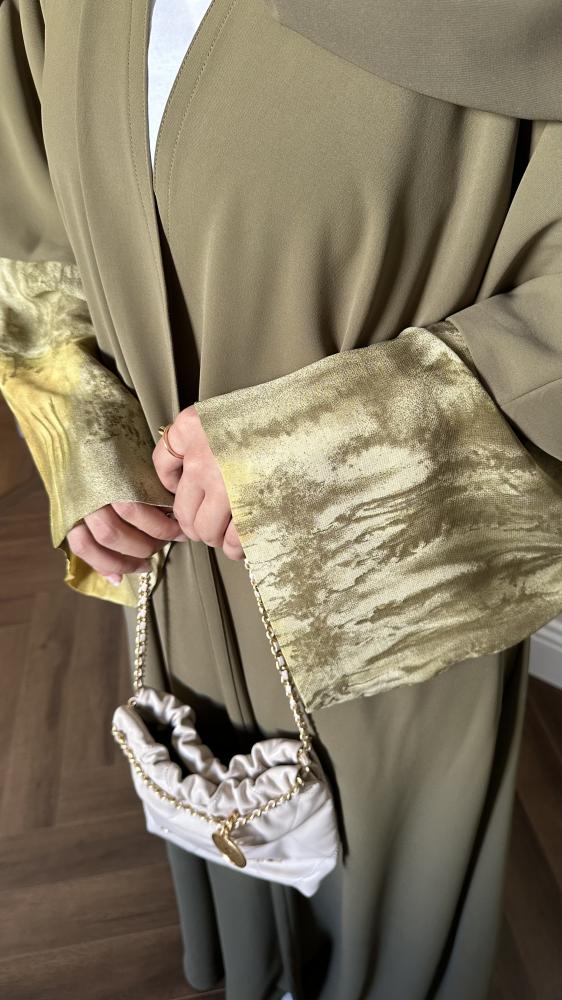 عباية زينه