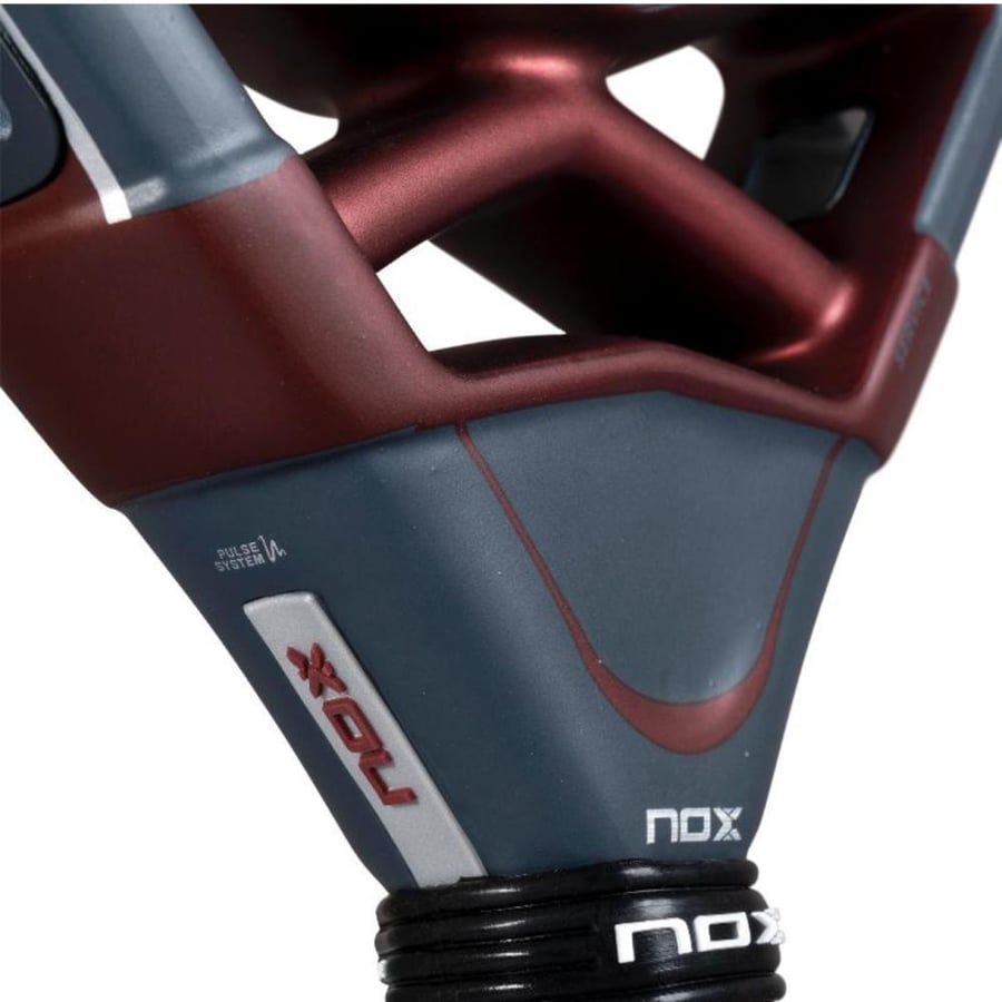 Nox Agustin Tapia اكتشف مضارب البادل الاحترافية من NOX