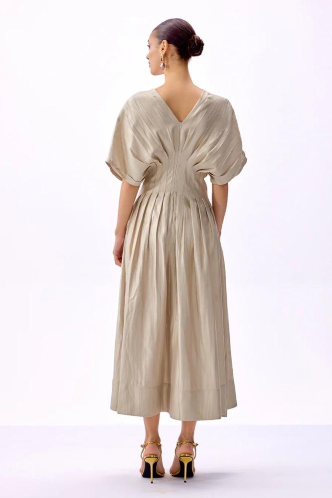 Half sleeve dress