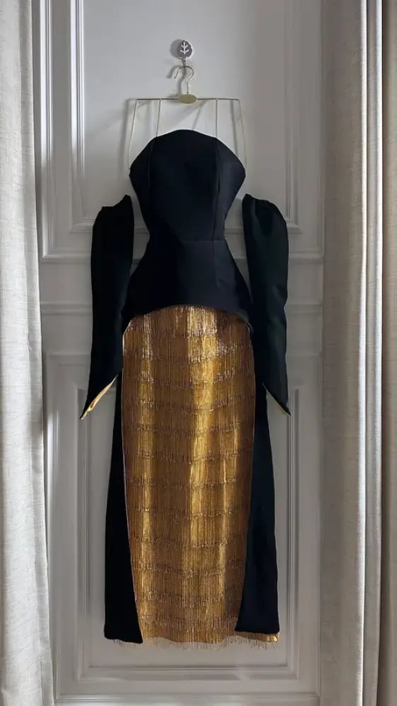فستان سهره السود ذهبي