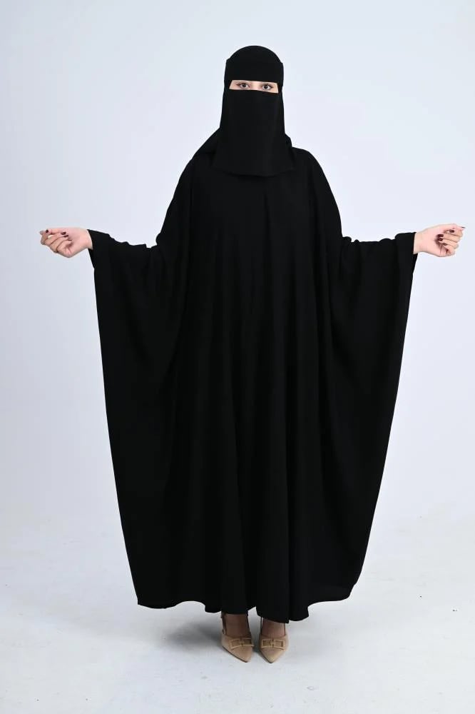 عباية اسود سادة - أناقة كلاسيكية لكل المناسبات