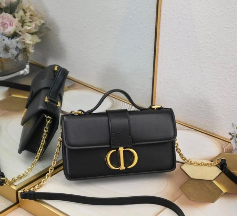 شنطة ديور