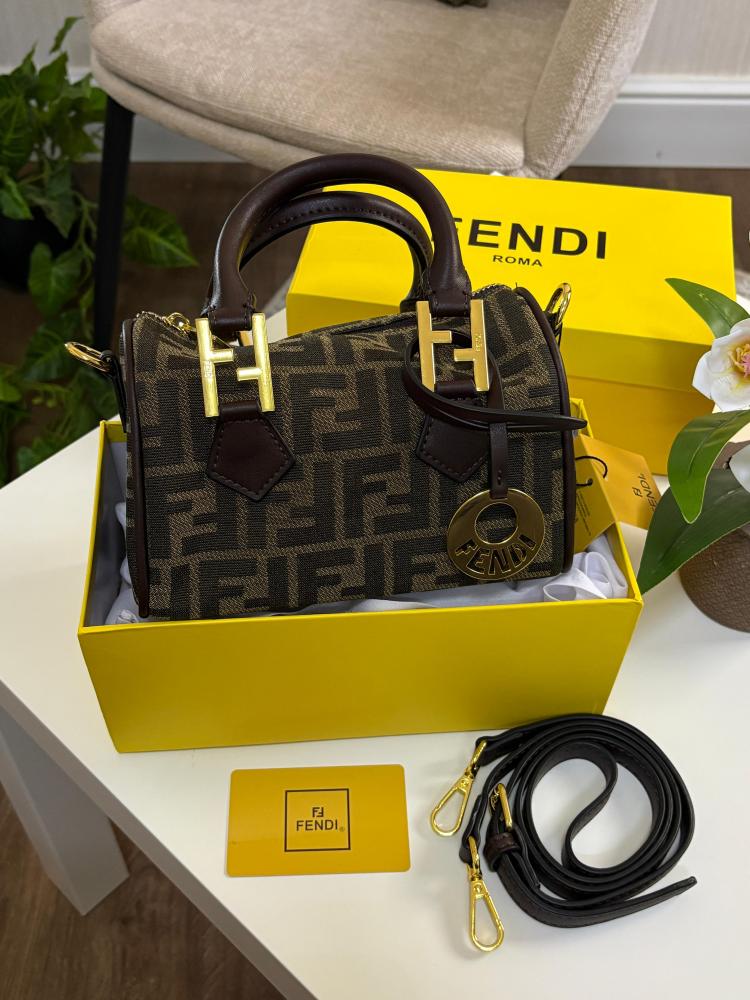 فندي لونين مقاس 24 cm