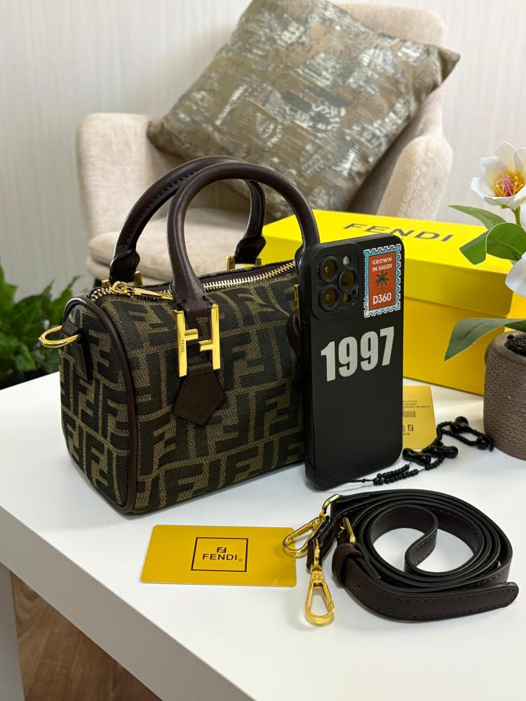 فندي لونين مقاس 24 cm