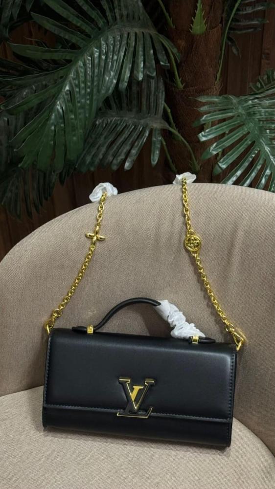 شنطة لويس فيتون