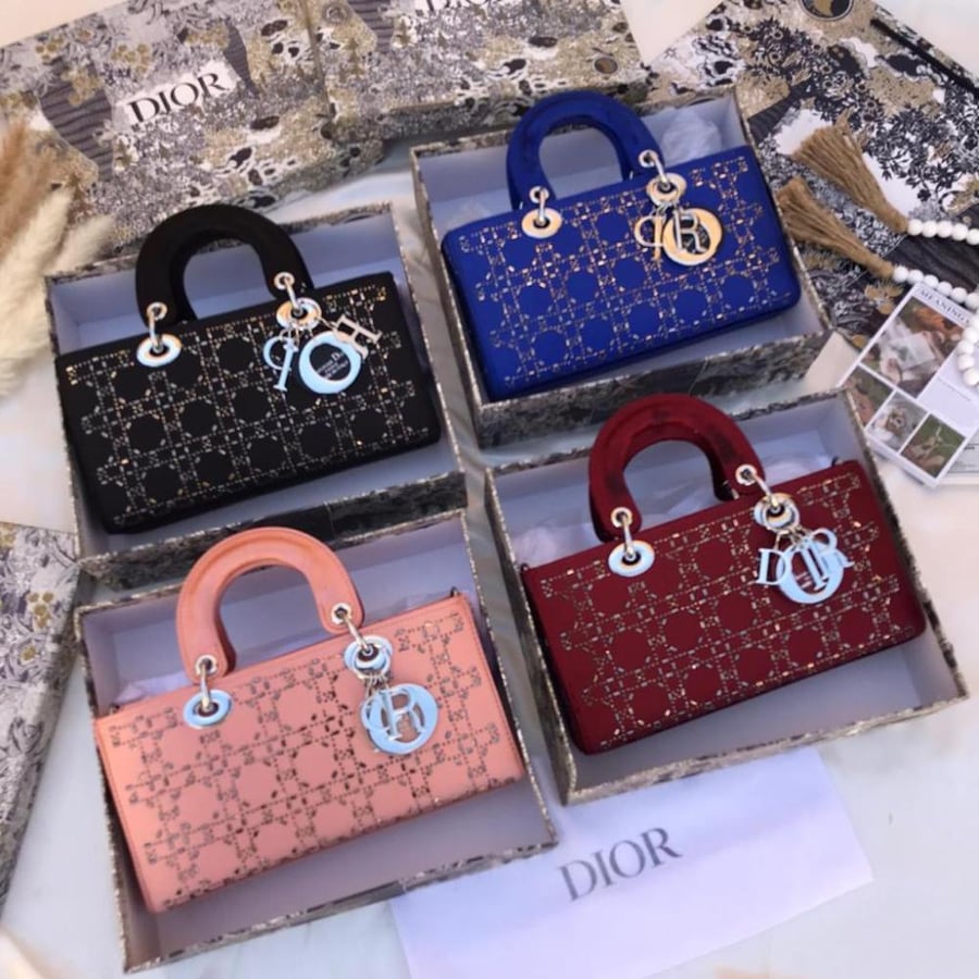 شنطة ديور